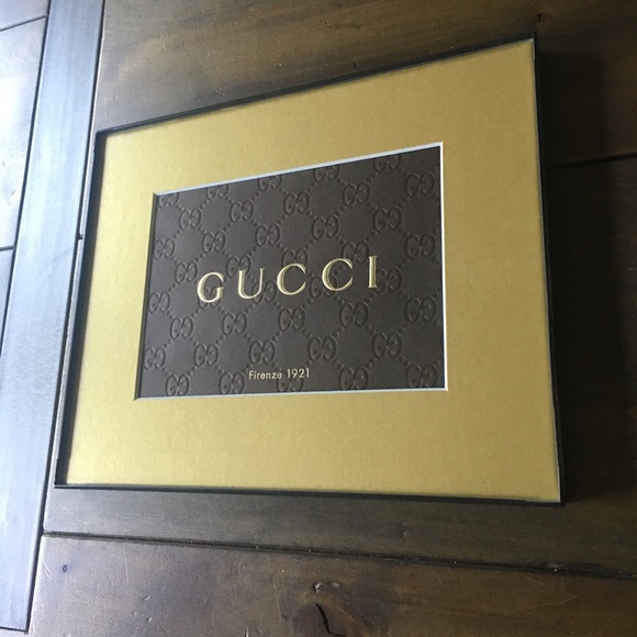 Gucci shopping bag with free mat and frame - Picture 2 of 4